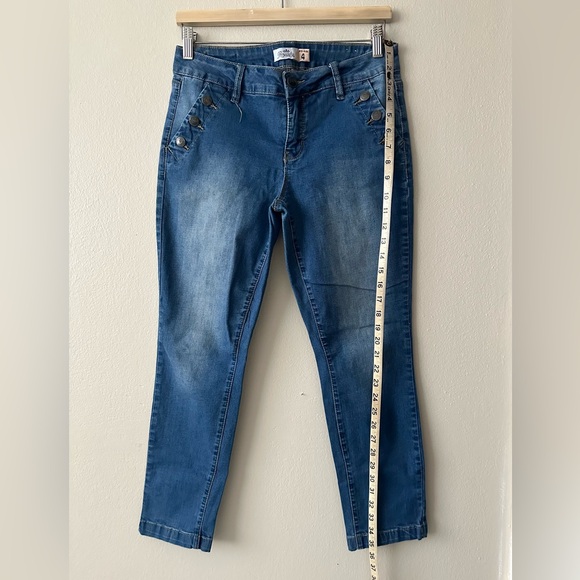 Royalty For Me Mid Rise Jeans. Size 4 - Picture 2 of 7